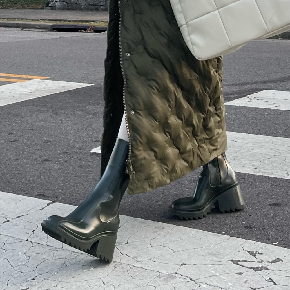 Chloe Betty Boot in Green